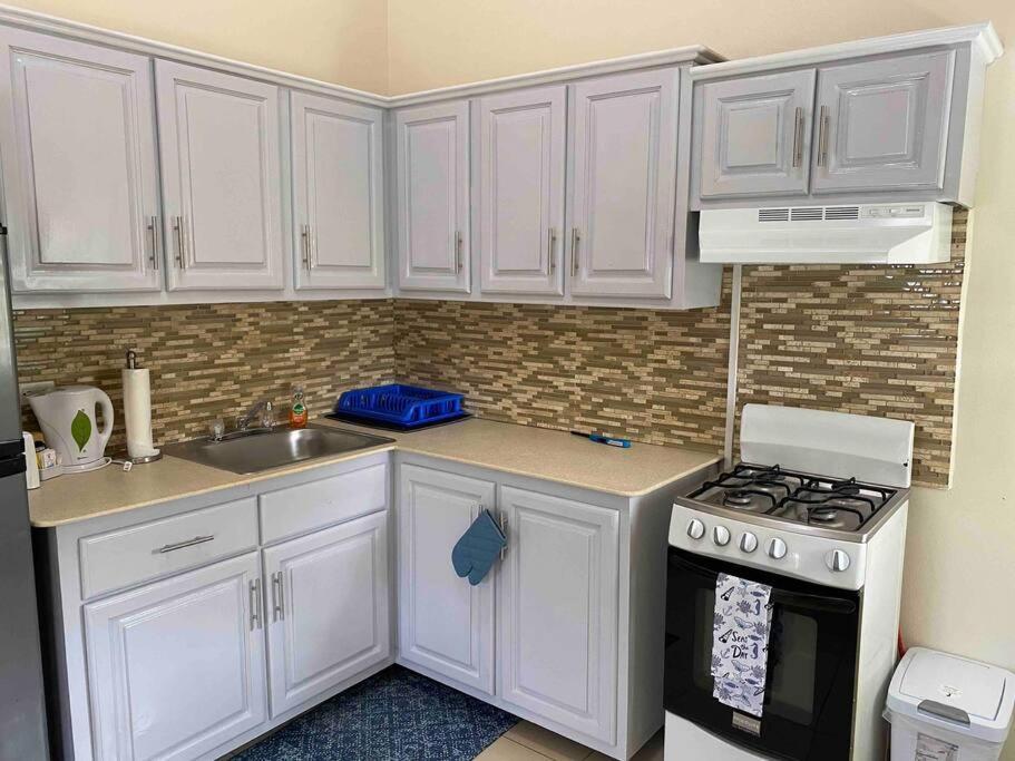 Cozy Studio Apartment In Quiet Neighborhood! Philipsburg  Exteriör bild